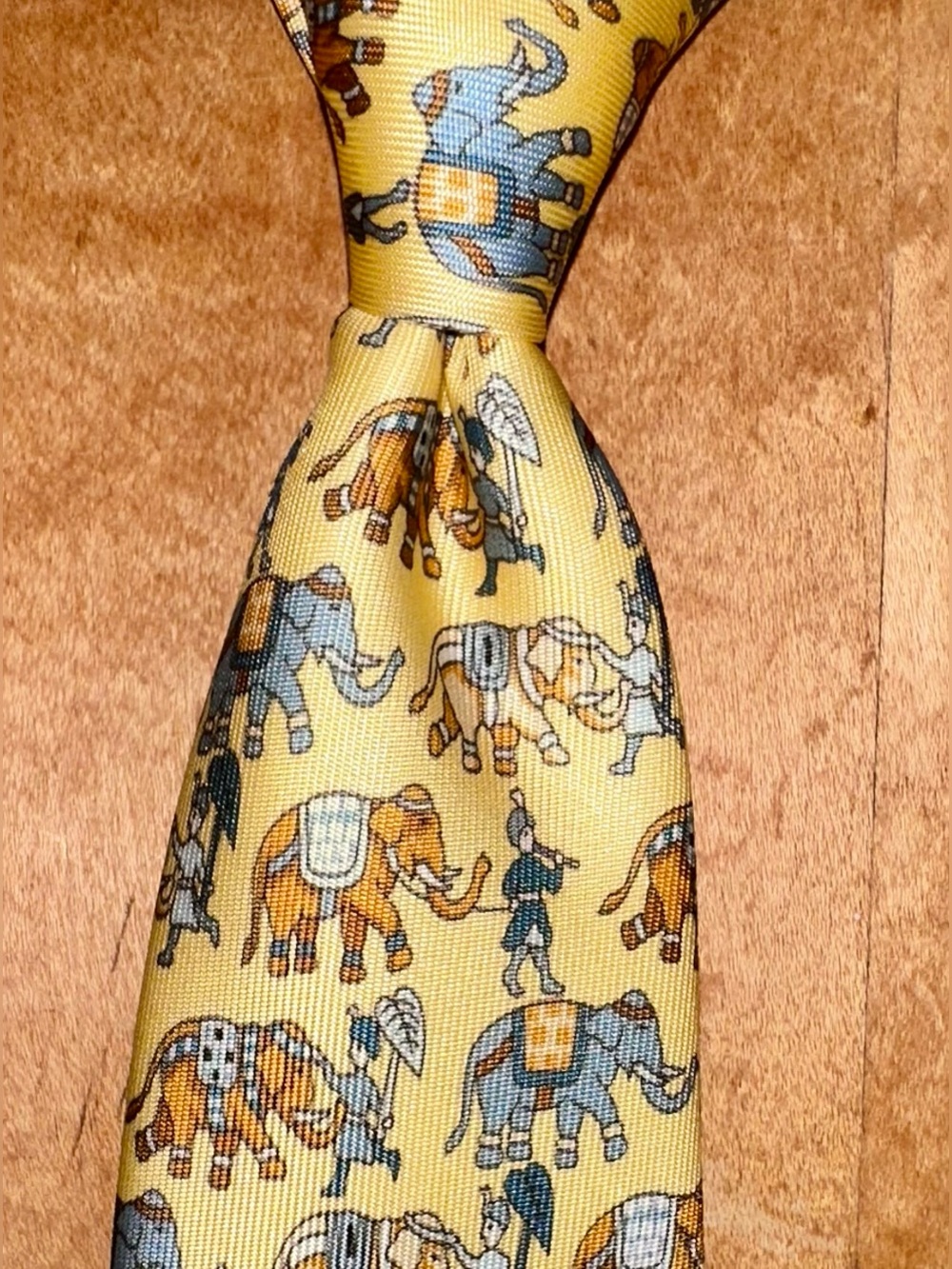 Jim Thompson tie necktie cravat like new